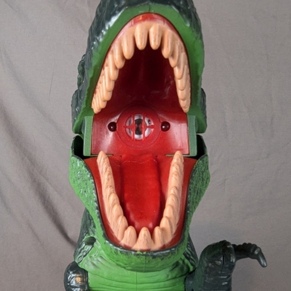 RC dinosaur (RC NOT INCLUDED) excellent condition - Picture 5 of 12